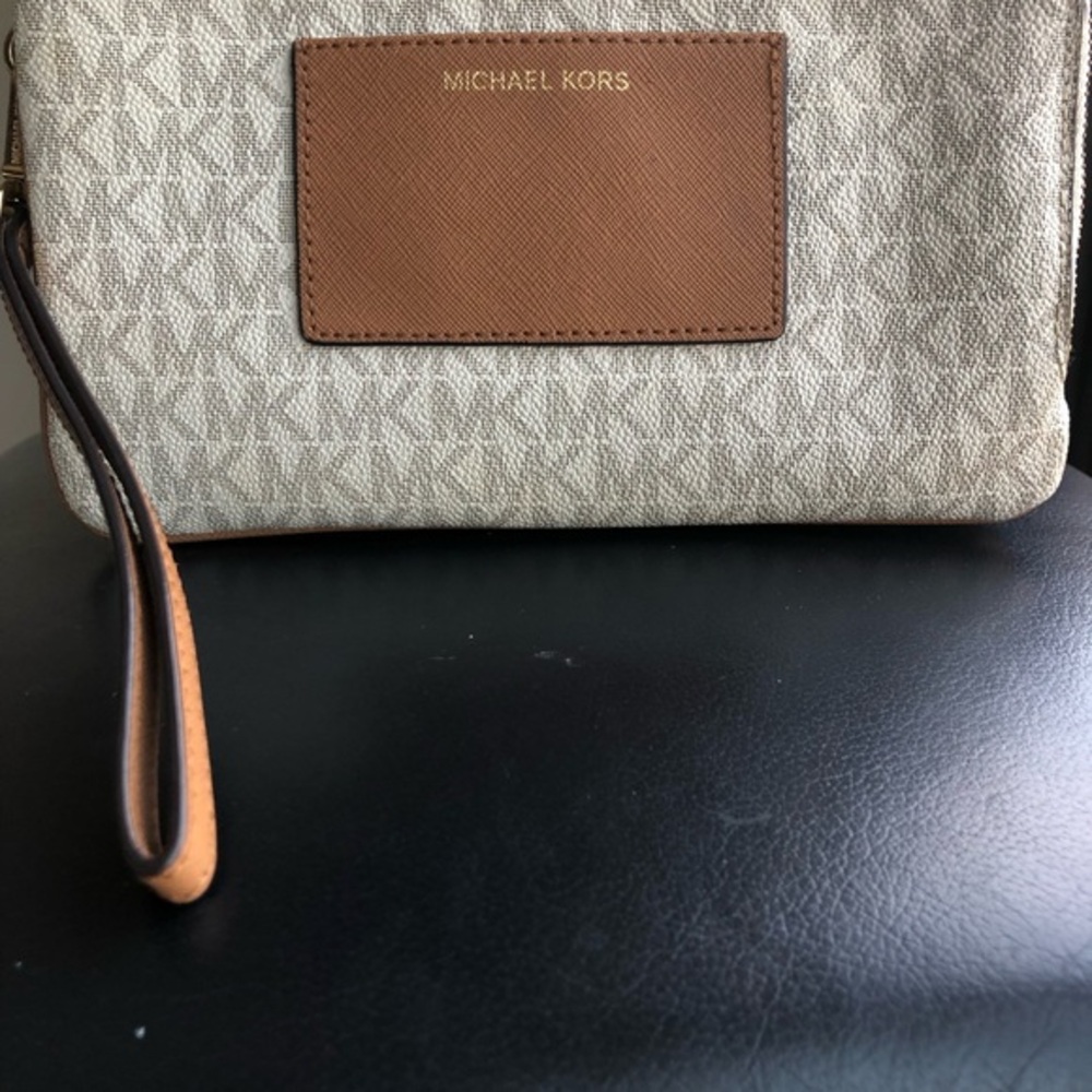 Michael Kors Cream and Brown Wristlet